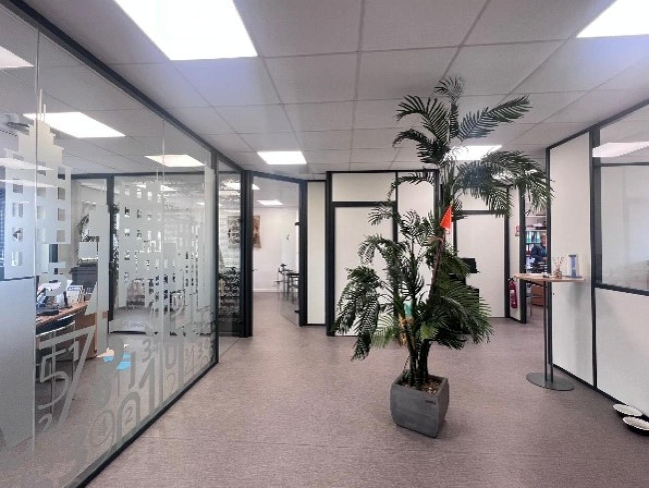 Bureau Saran 400m² Location bureau Saran Loiret OLBUR2314034 3